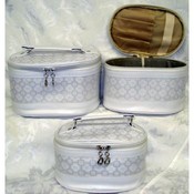 3-piece beauty case set with mirror