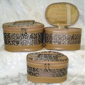 3-piece beauty case set with mirror