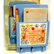 Berries &amp; Flowers Magnetic Note Holder