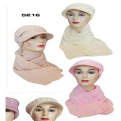 Womens Knit Hat &amp; Scarf