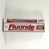UEC Fluoride Mint Toothpaste With Toothbrush